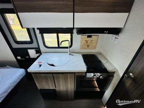 2025 Venture Sonic Lite SL150VRB RV Photo 3
