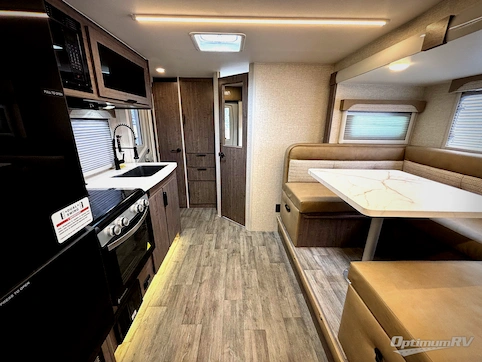 2026 Lance Lance Travel Trailers 1995 RV Photo 2