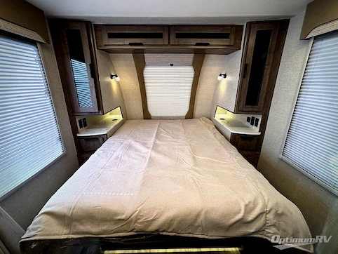 2026 Lance Lance Travel Trailers 1995 RV Photo 3