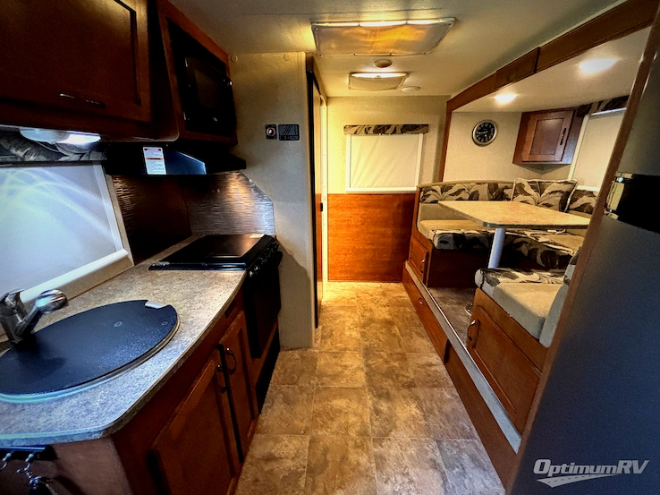 2016 Lance Lance Travel Trailers 1575 RV Photo 1