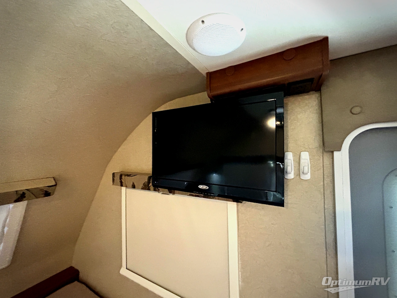 2016 Lance Lance Travel Trailers 1575 Photo 5