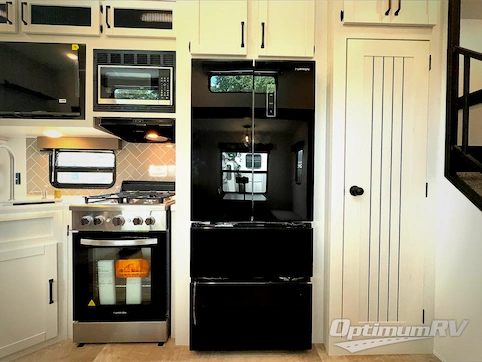 2026 Palomino Puma Destination 429LFT RV Photo 4