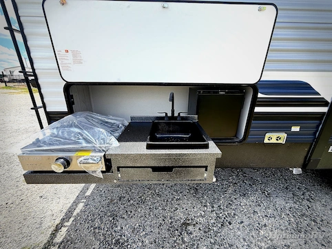 2026 Palomino Puma 32BHFS RV Photo 4