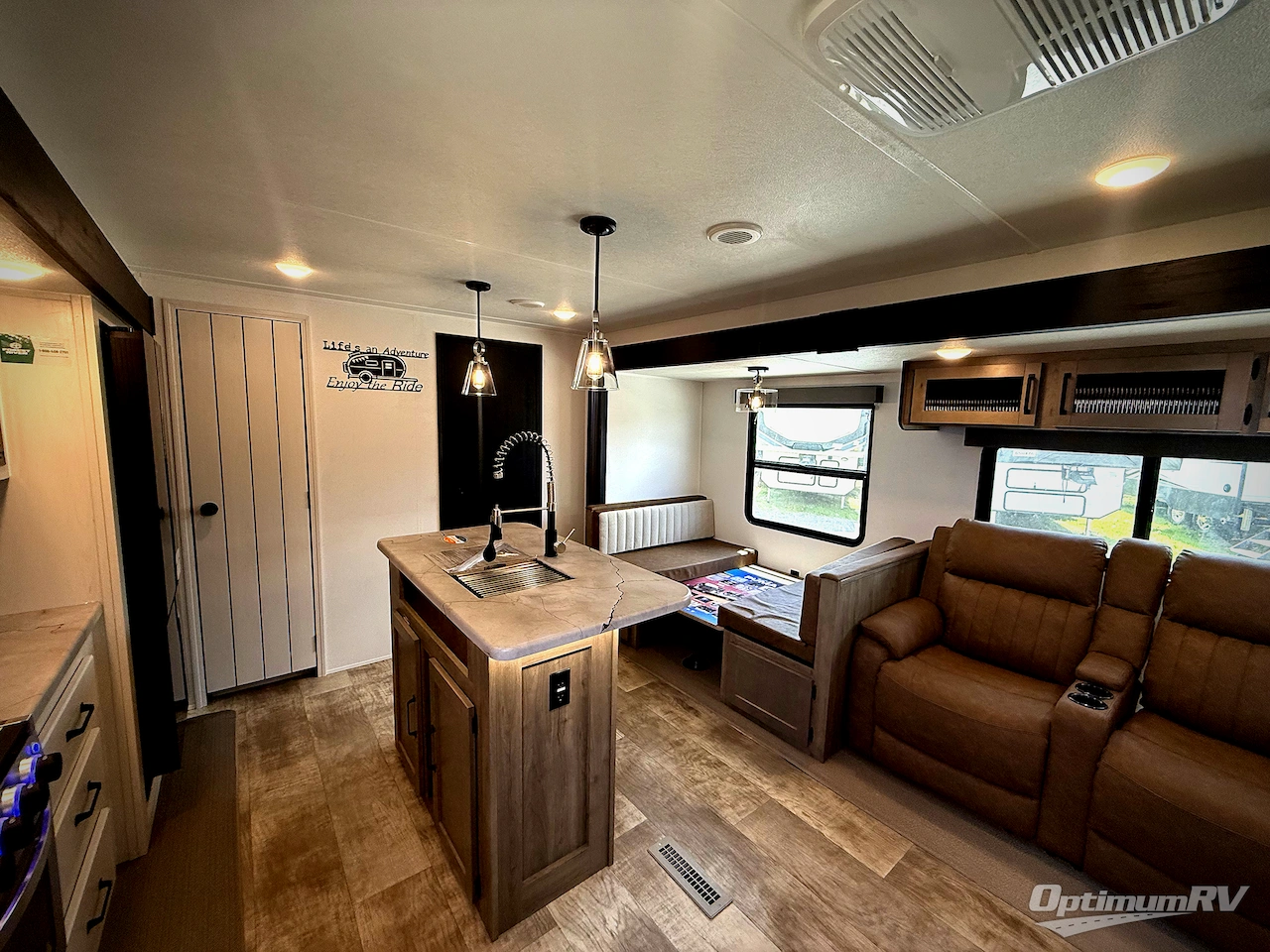 2026 Palomino Puma 32BHFS Photo 1