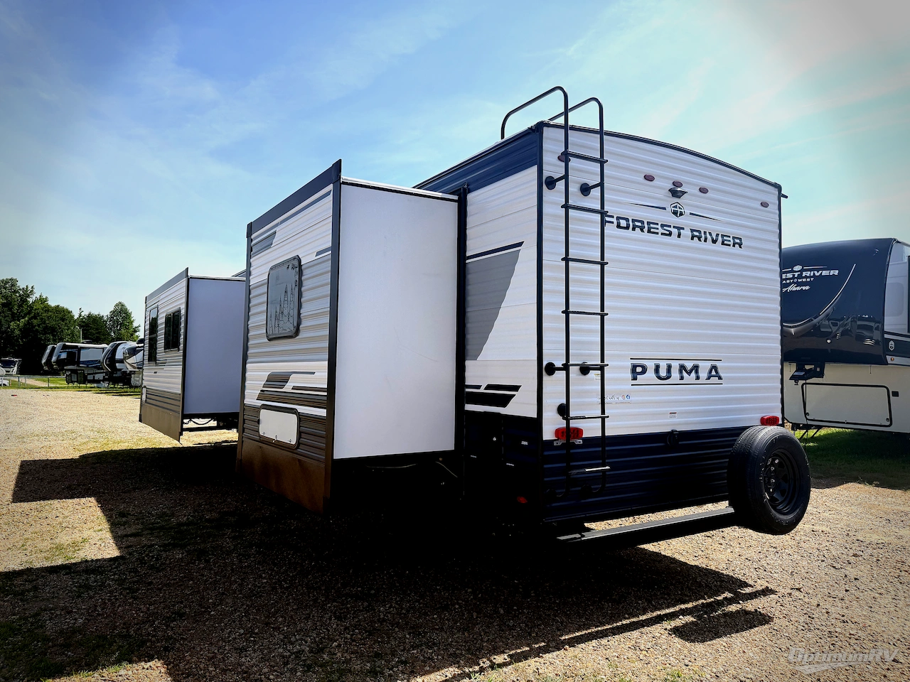 2026 Palomino Puma 31FKRK Photo 3