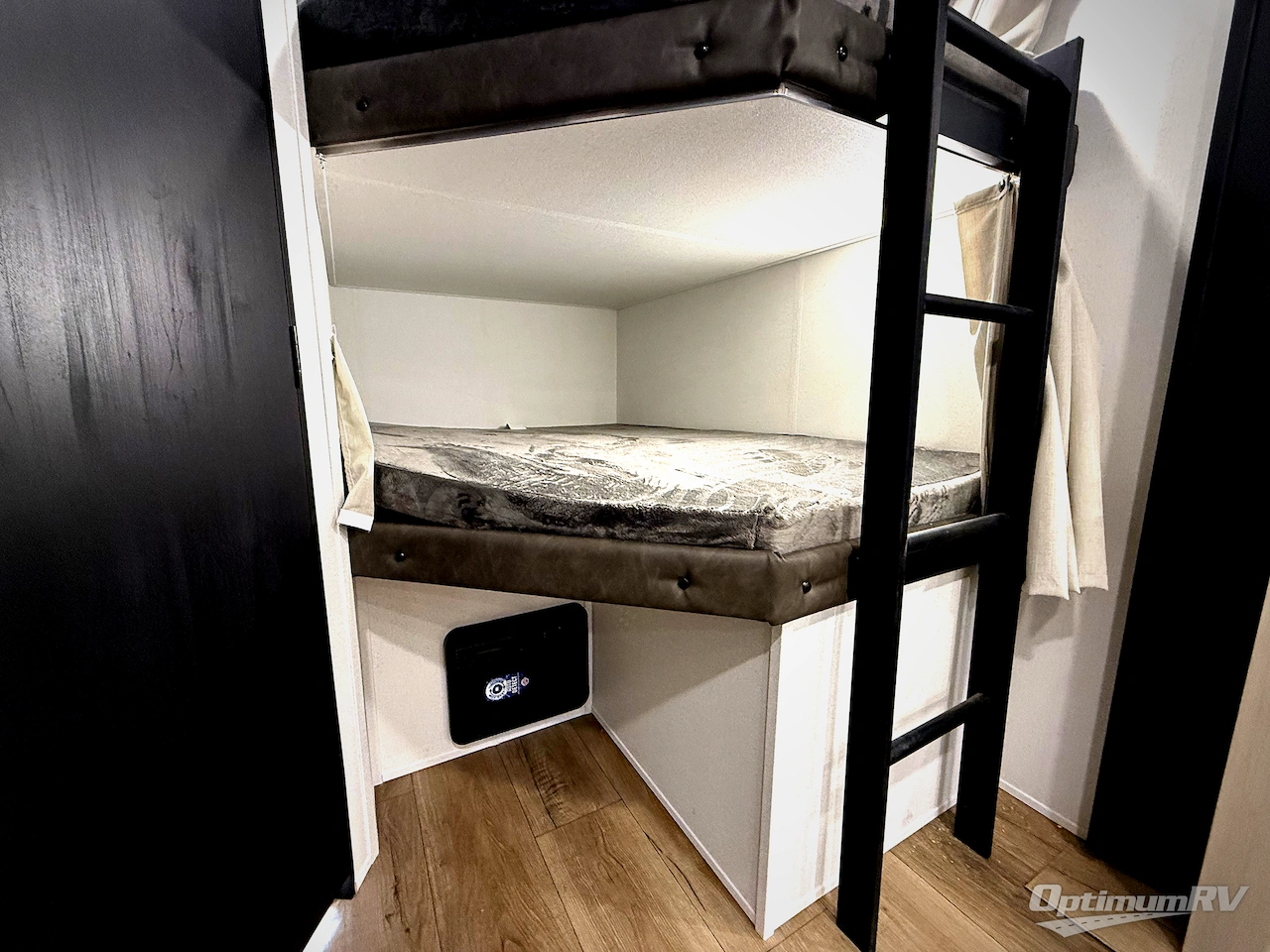 2026 Forest River Puma Camping Edition 284BHCE Photo 17