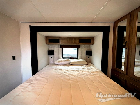 2026 Palomino Puma Destination 401RLFT RV Photo 4