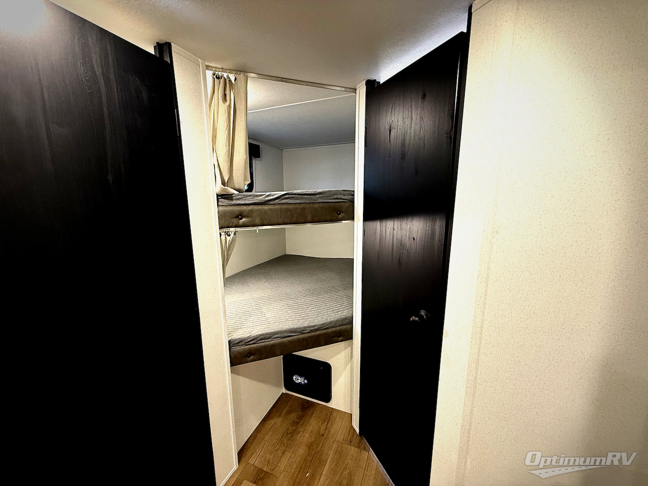 2026 Forest River Puma Camping Edition 283BHCE Photo 16