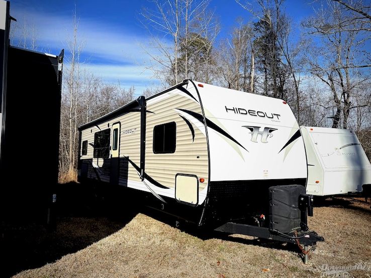 2018 Keystone Hideout 28RKS RV Photo 1