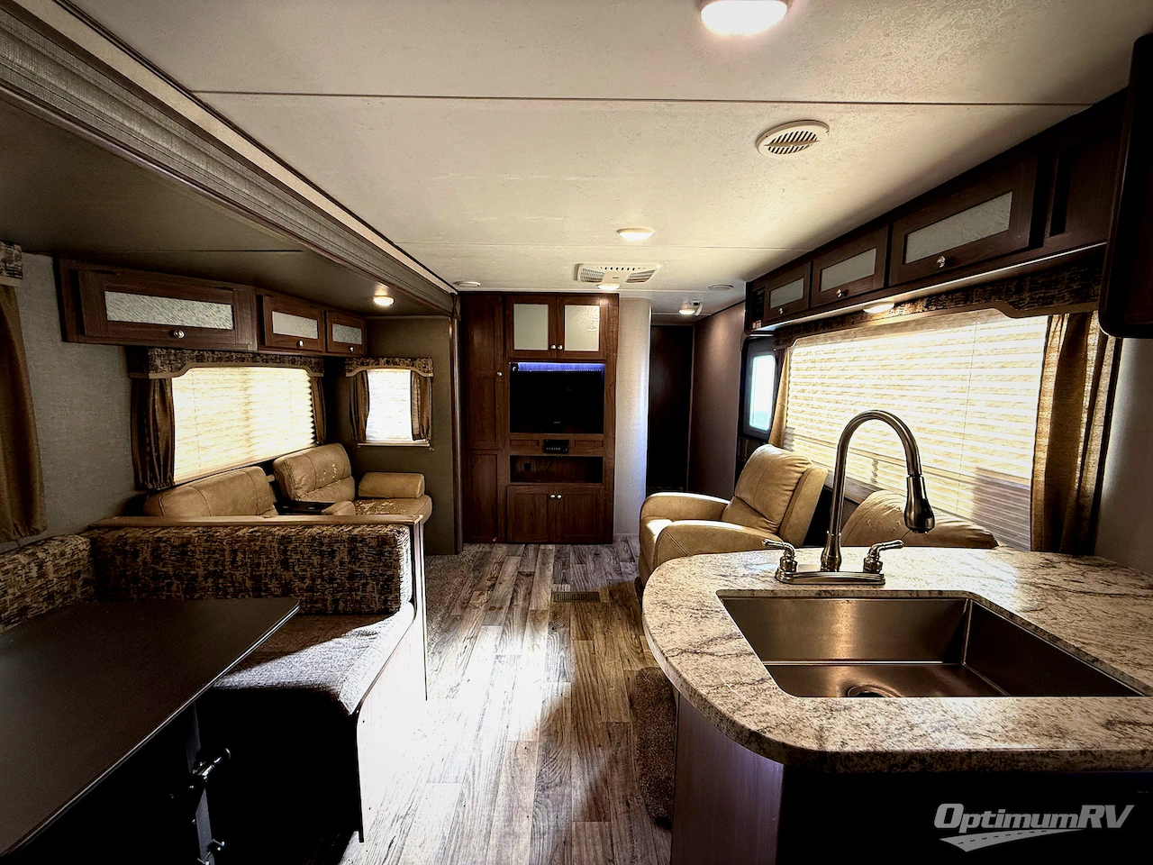 2018 Keystone Hideout 28RKS Photo 6