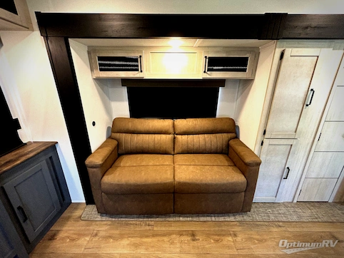 2026 Palomino Puma Destination 38DEN RV Photo 4