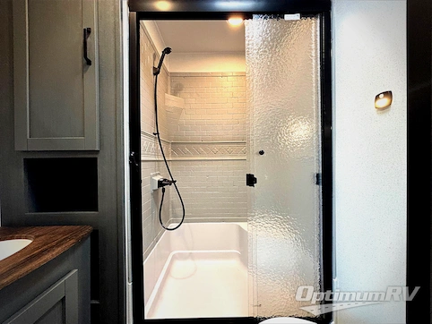 2026 Palomino Puma Destination 38DEN RV Photo 4