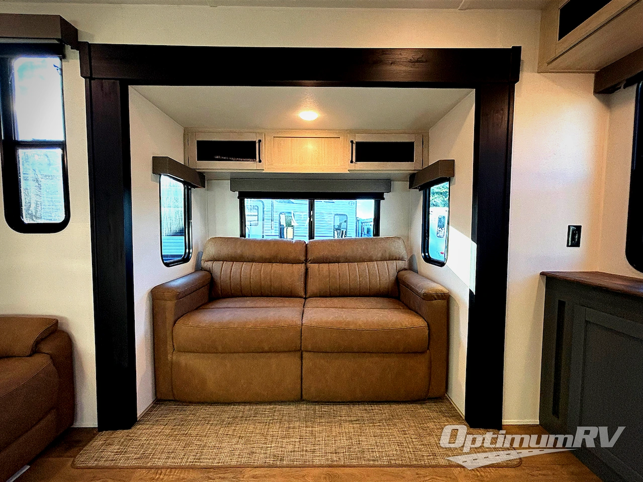 2026 Palomino Puma Destination 38DEN Photo 8
