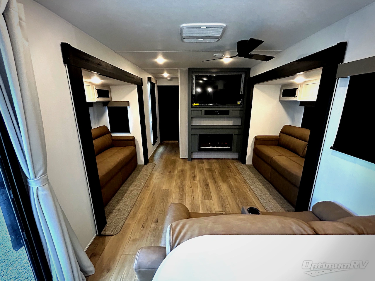 2026 Palomino Puma Destination 39FKL Photo 4
