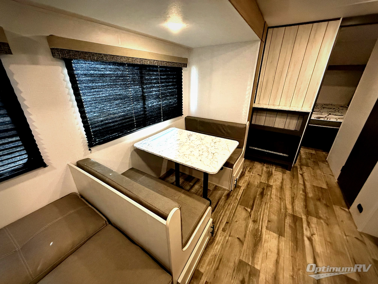 2025 Dutchmen Aspen Trail LE 26RL Photo 9