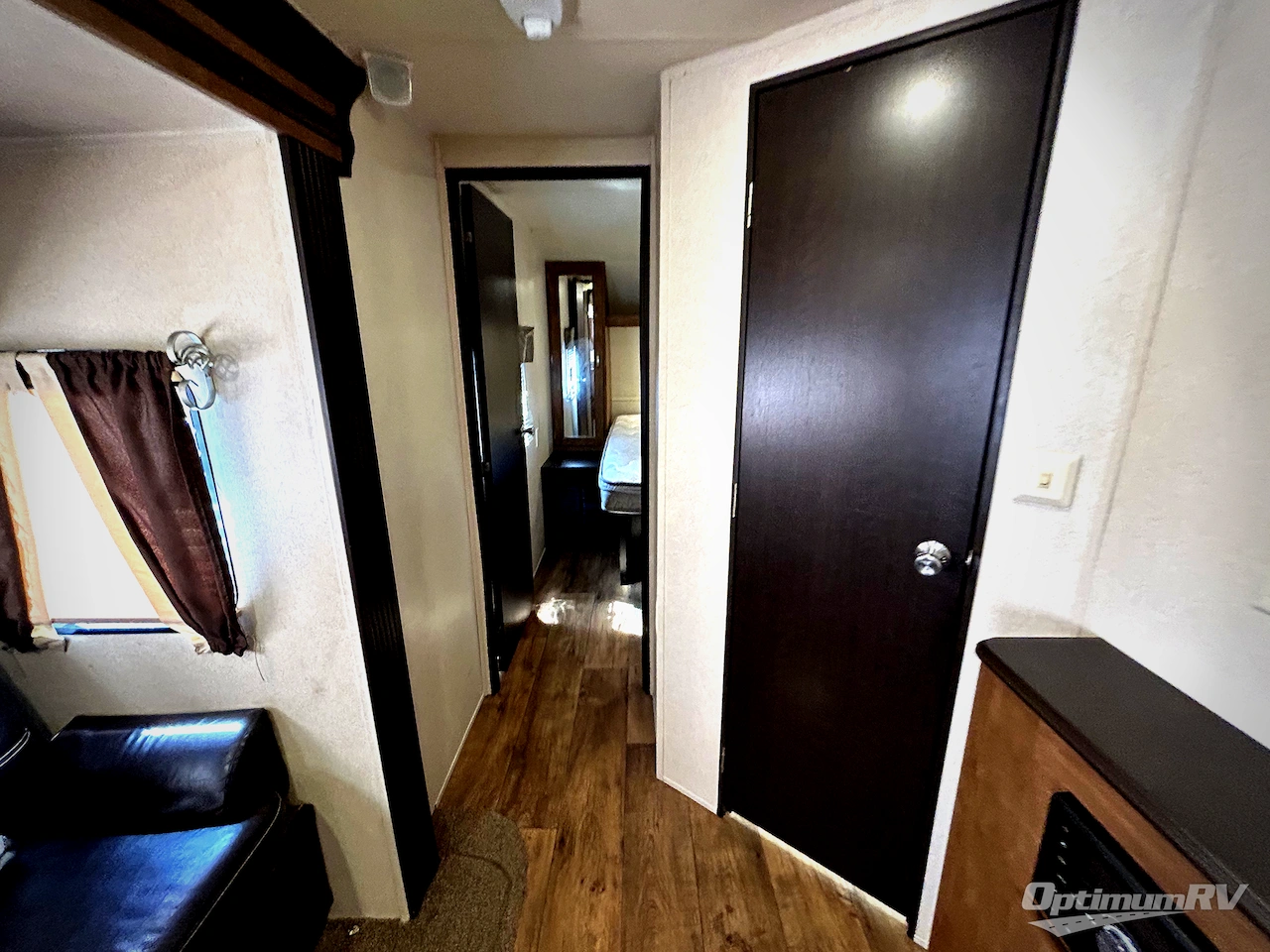 2018 Forest River Wildwood 31BKIS Photo 7