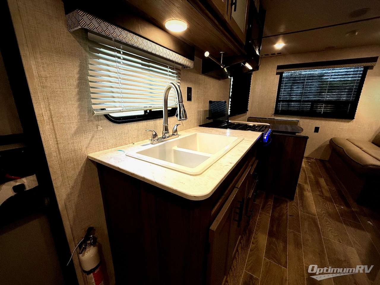 2022 Gulf Stream Kingsport Ultra Lite 22RSD Photo 13
