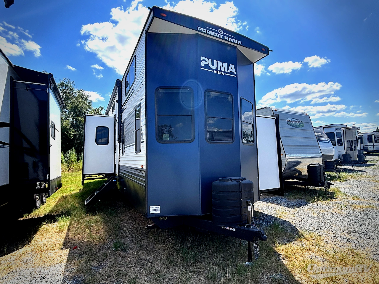 2026 Palomino Puma Destination 420LFT Photo 1