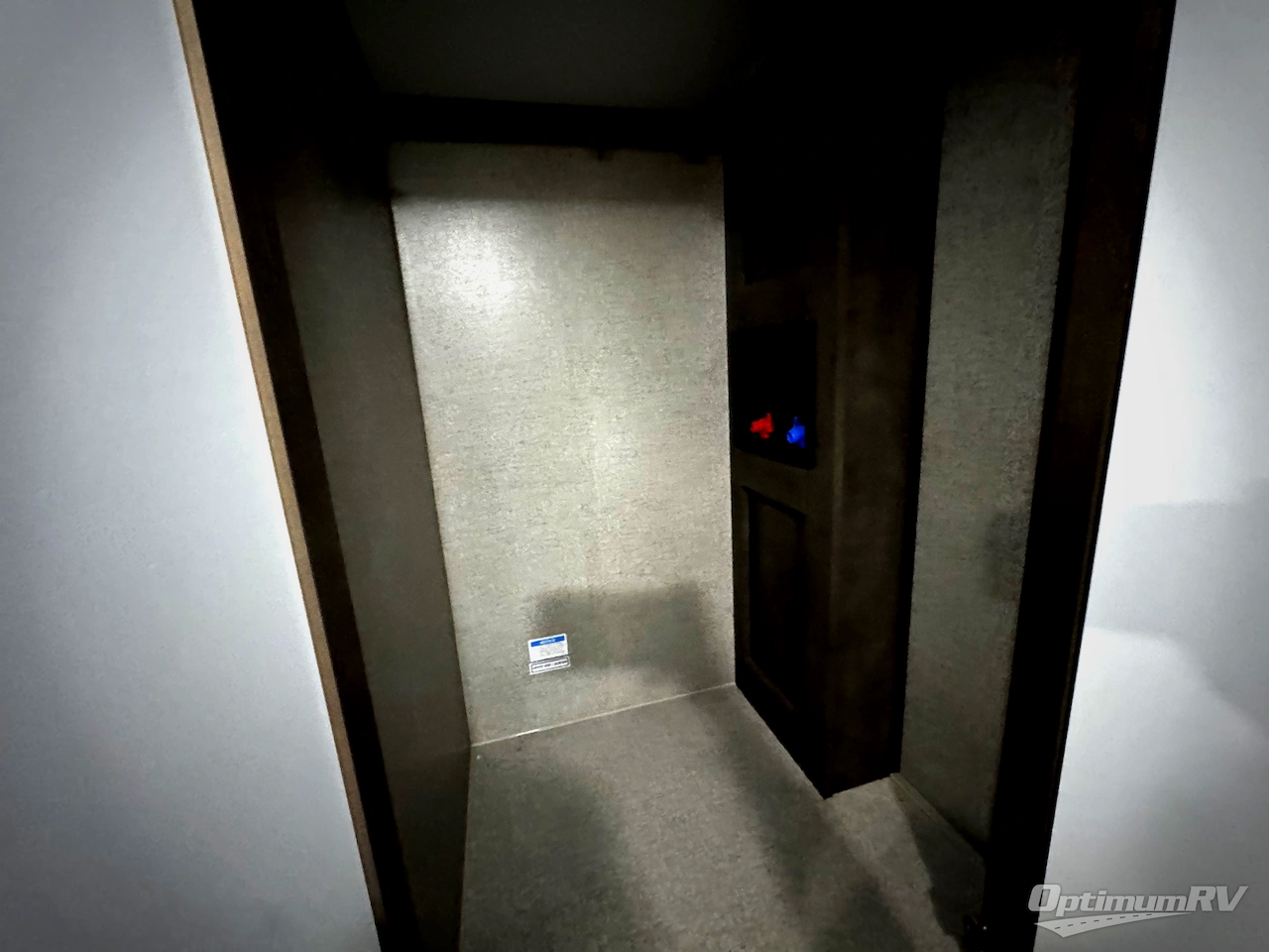 2020 Forest River Rockwood Signature Ultra Lite 8335SB Photo 13