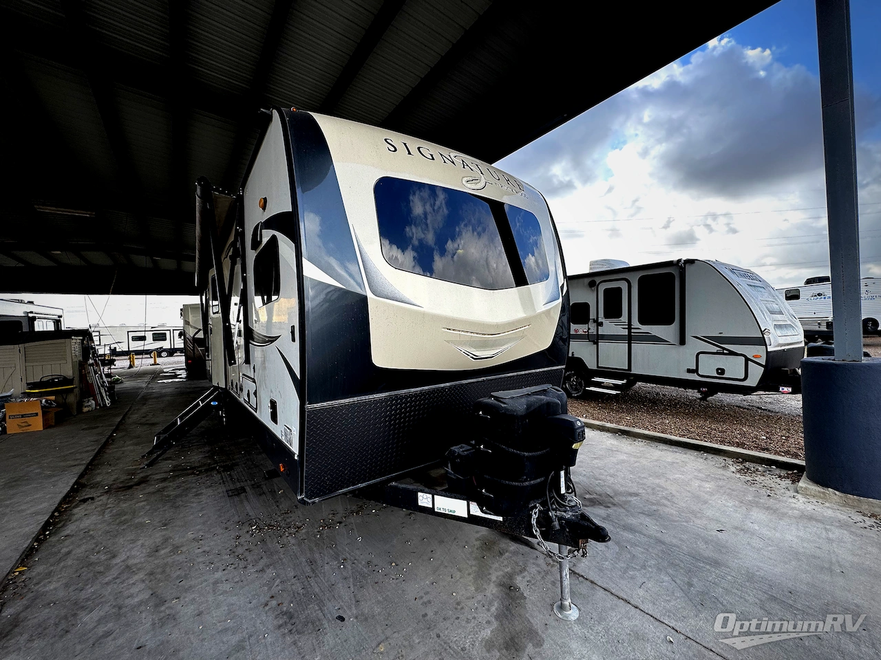 2020 Forest River Rockwood Signature Ultra Lite 8335SB Photo 1