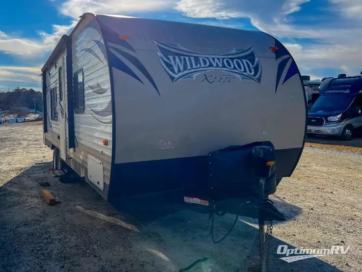 2016 Forest River Wildwood X-Lite 261BHXL RV Photo 1