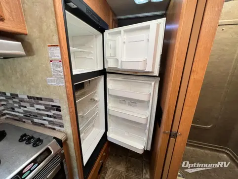 2008 Coachmen Concord 275DS RV Photo 3