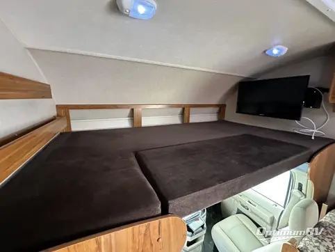 2017 Jayco Redhawk 31XL RV Photo 2