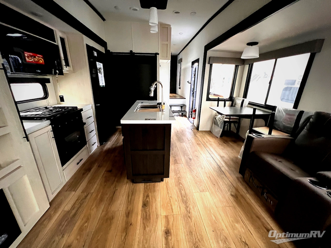 2025 Forest River Sabre 36FLX Photo 5