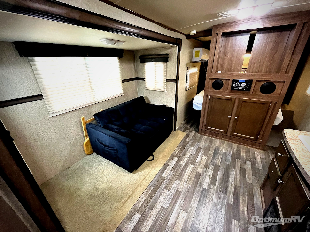 2015 Palomino SolAire Ultra Lite 20RBS Photo 8