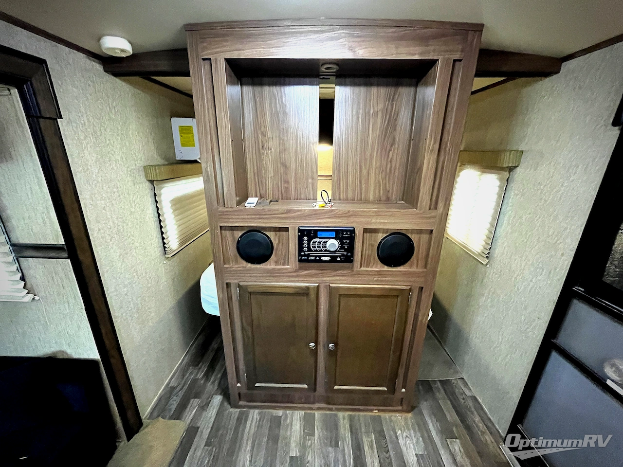 2015 Palomino SolAire Ultra Lite 20RBS Photo 11
