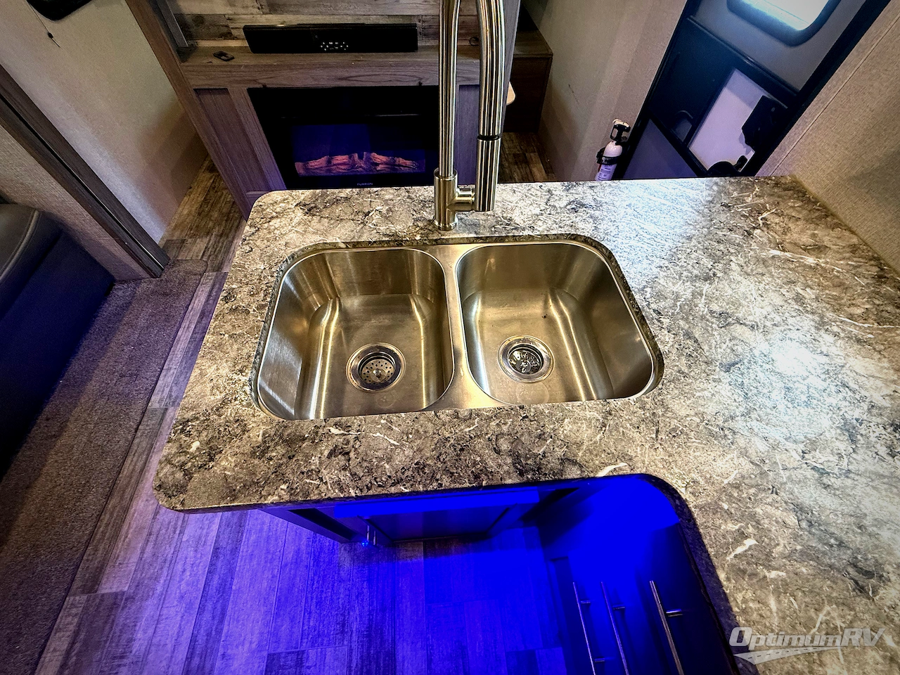 2021 CrossRoads Volante 32SB Photo 4