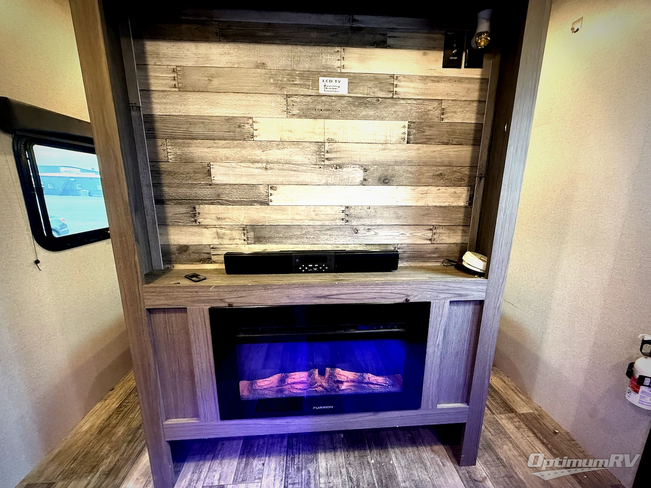 2021 CrossRoads Volante 32SB Photo 11