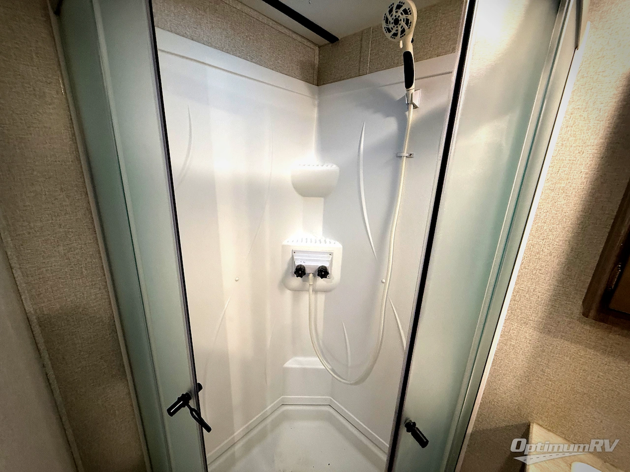 2021 CrossRoads Volante 32SB Photo 15