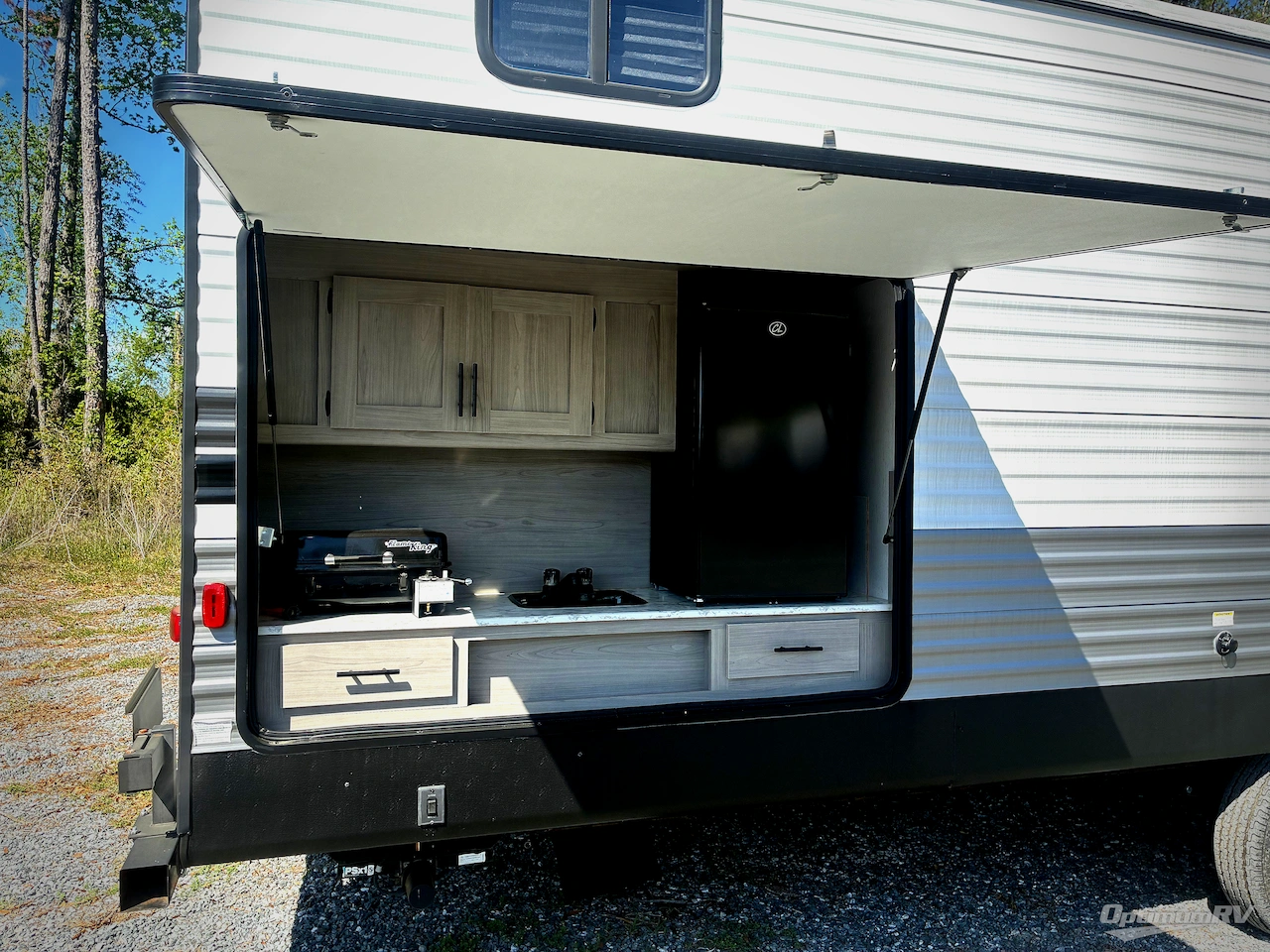 2022 Dutchmen Coleman Lantern Series 334BH Photo 15