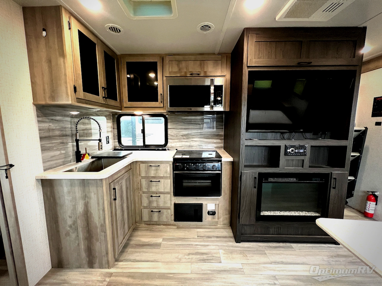 2022 Winnebago Towables Voyage 2427RB Photo 8