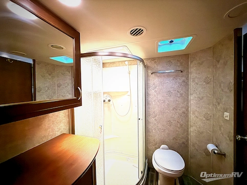2016 Highland Ridge Open Range Roamer RF376FBH RV Photo 4