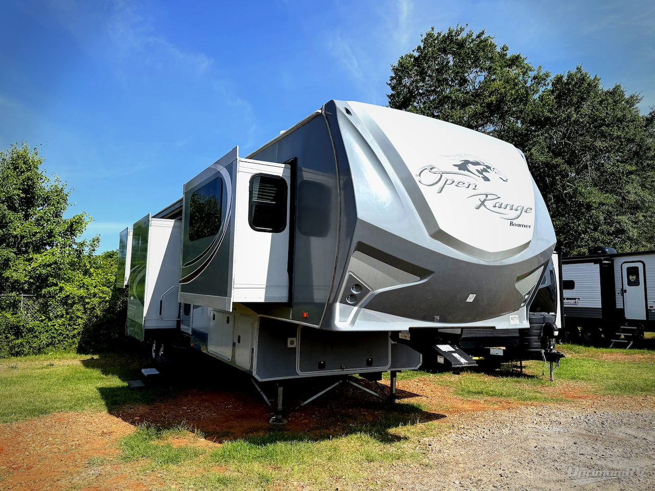 2016 Highland Ridge Open Range Roamer RF376FBH Photo 1
