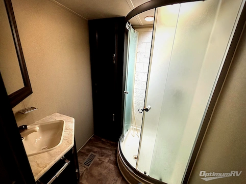 2017 Palomino Puma 297RLSS RV Photo 4