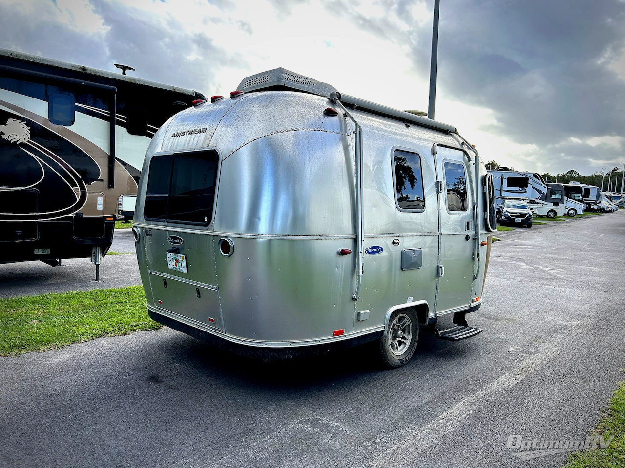 2017 Airstream Sport 16 Photo 2