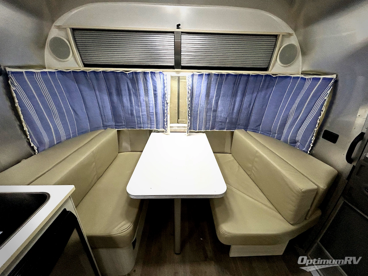 2017 Airstream Sport 16 Photo 7