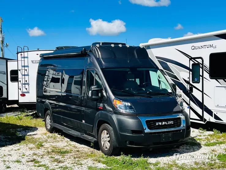 2022 Thor Sequence 20A RV Photo 1