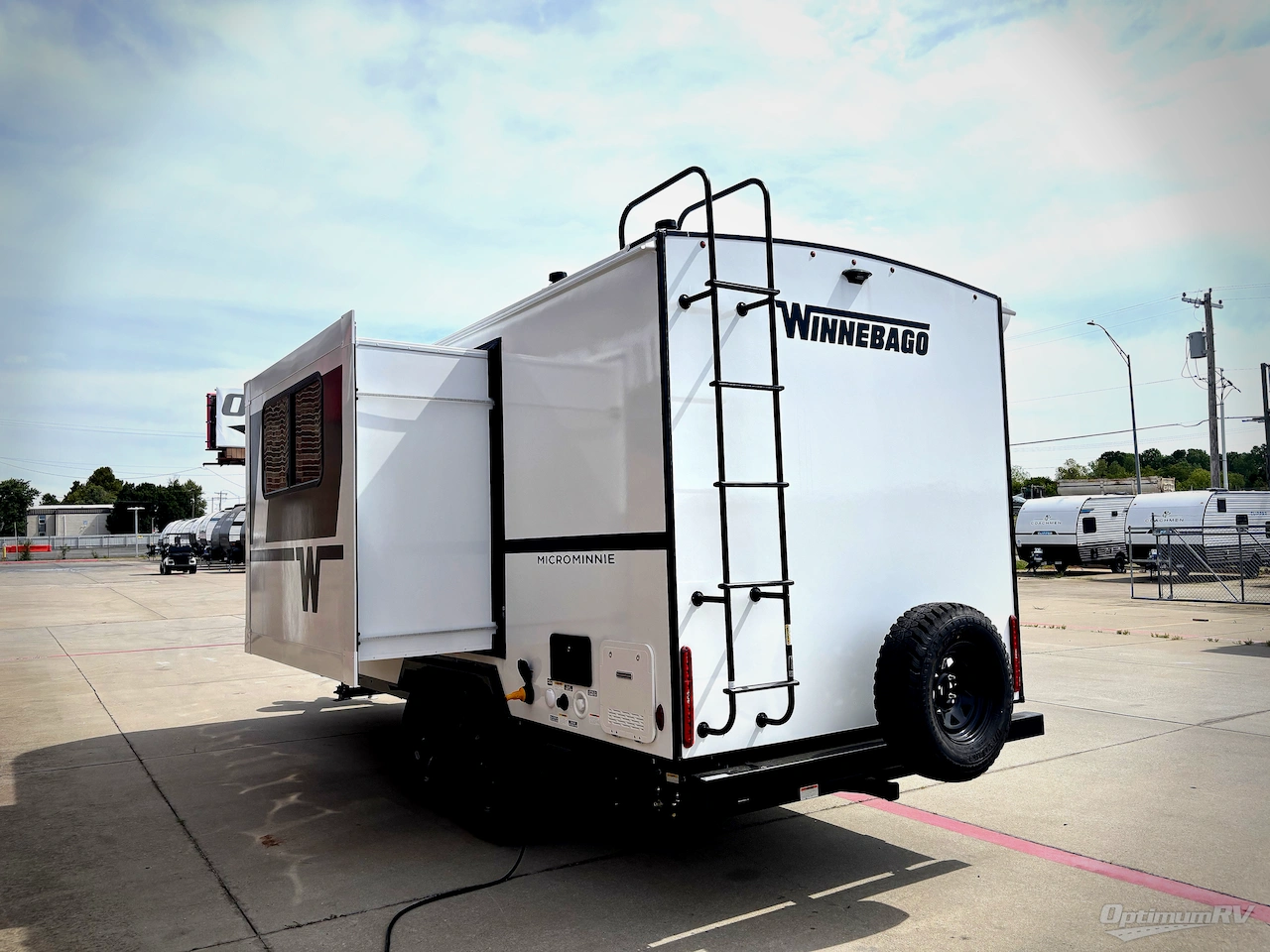 2027 Winnebago Micro Minnie 2108DS Photo 3