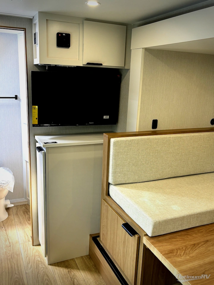 2027 Winnebago Micro Minnie 2108DS Photo 12