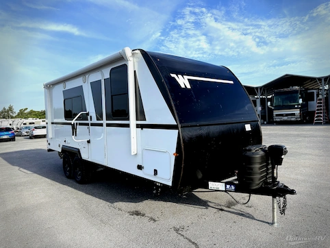 New 2027 Winnebago Micro Minnie 2200FBH Featured Photo