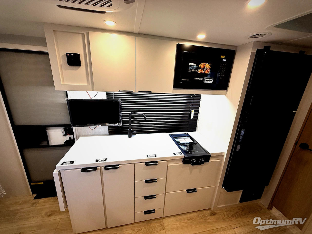 2027 Winnebago Micro Minnie 2200FBH Photo 10