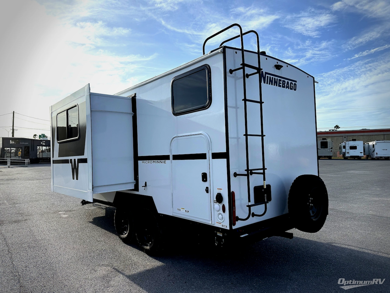 2027 Winnebago Micro Minnie 2200FBH Photo 3
