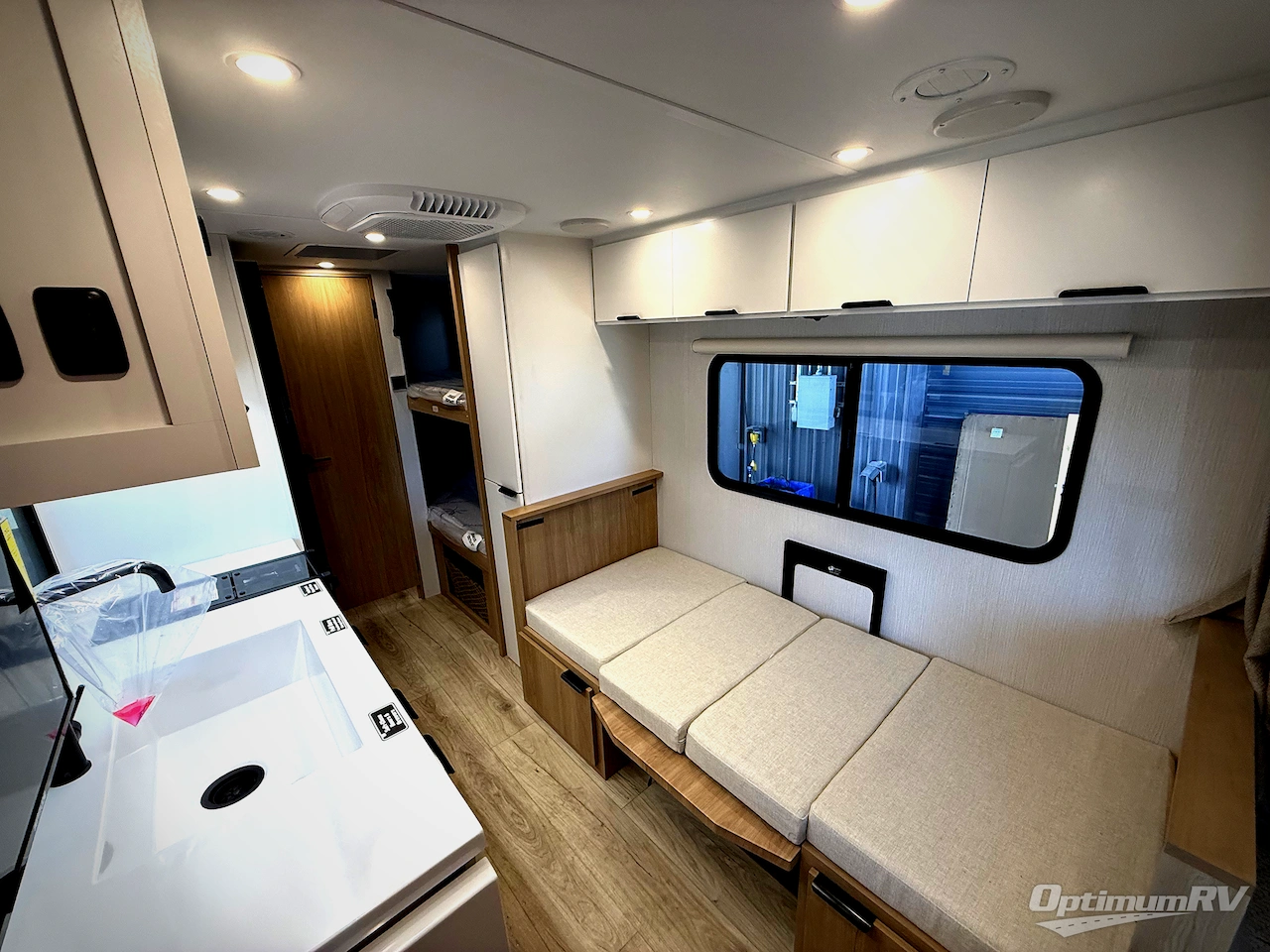 2027 Winnebago Micro Minnie 1800BH Photo 4