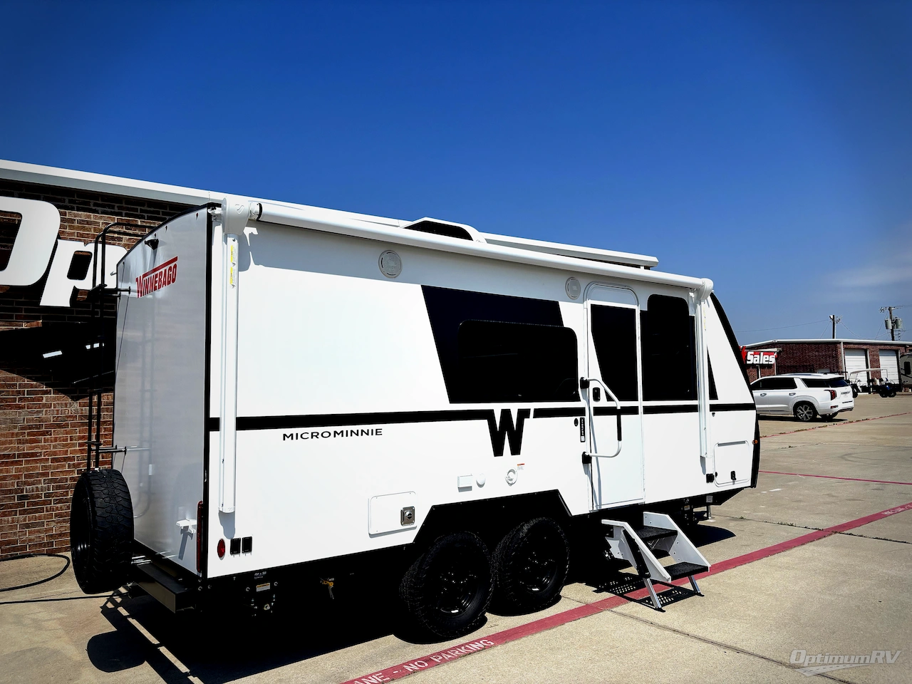 2027 Winnebago Micro Minnie 2108FBS Photo 2