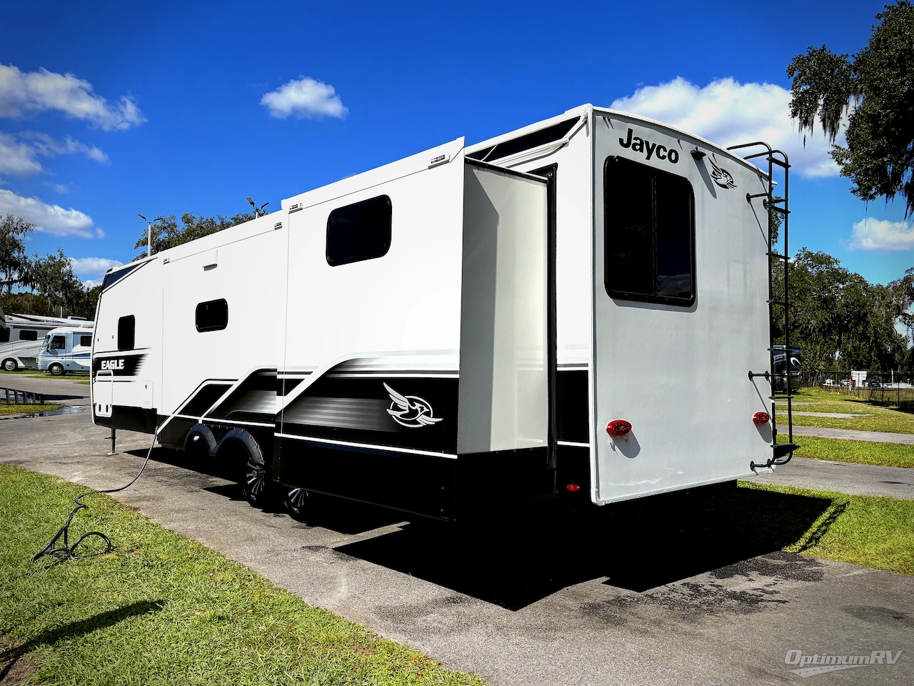 2024 Jayco Eagle 312BHOK Photo 3