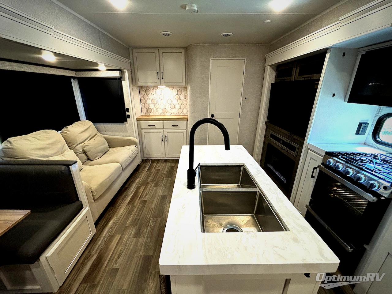 2024 Jayco Eagle 312BHOK Photo 4